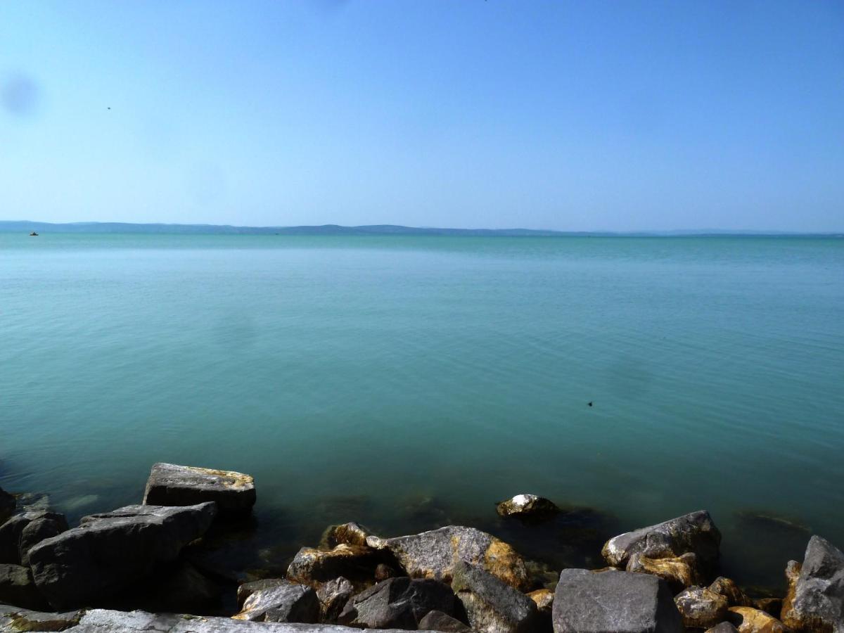 Sunrise Apartman Siofok Luaran gambar