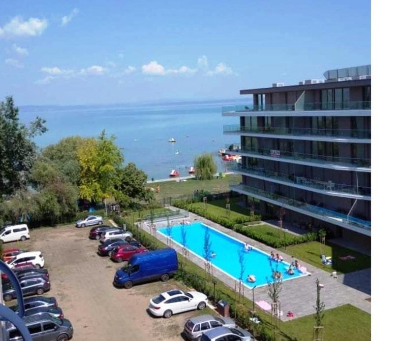 Sunrise Apartman Siofok Luaran gambar