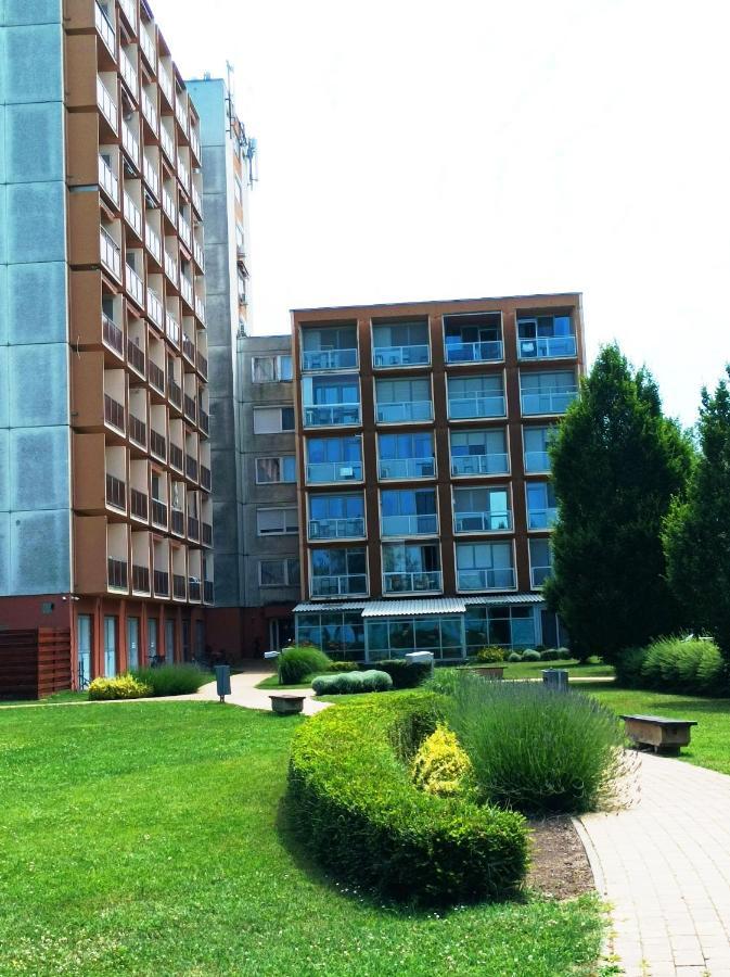 Sunrise Apartman Siofok Luaran gambar